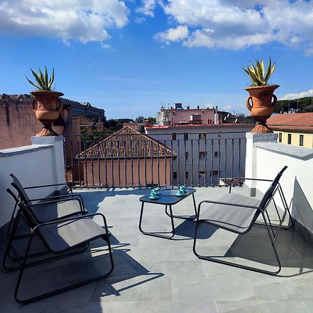 Terrazza Reale - Suite 2 Caserta Luaran gambar
