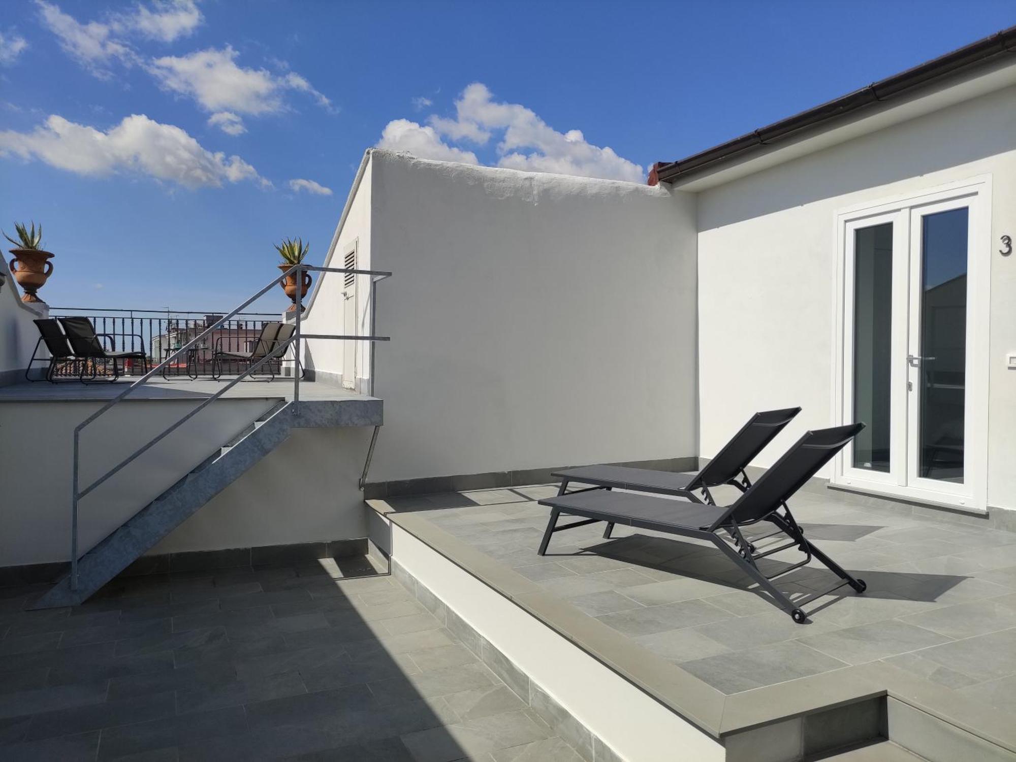 Terrazza Reale - Suite 2 Caserta Luaran gambar