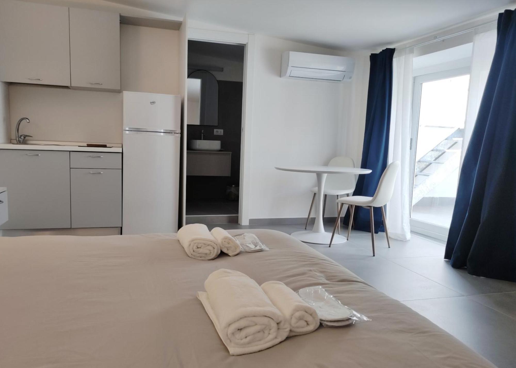 Terrazza Reale - Suite 2 Caserta Luaran gambar